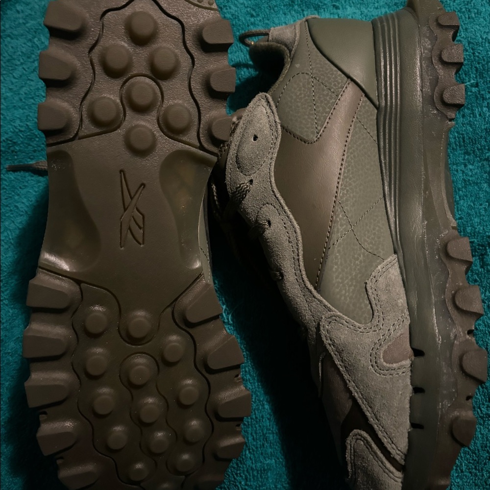 Cardie B Reebok - Picture 2 of 3